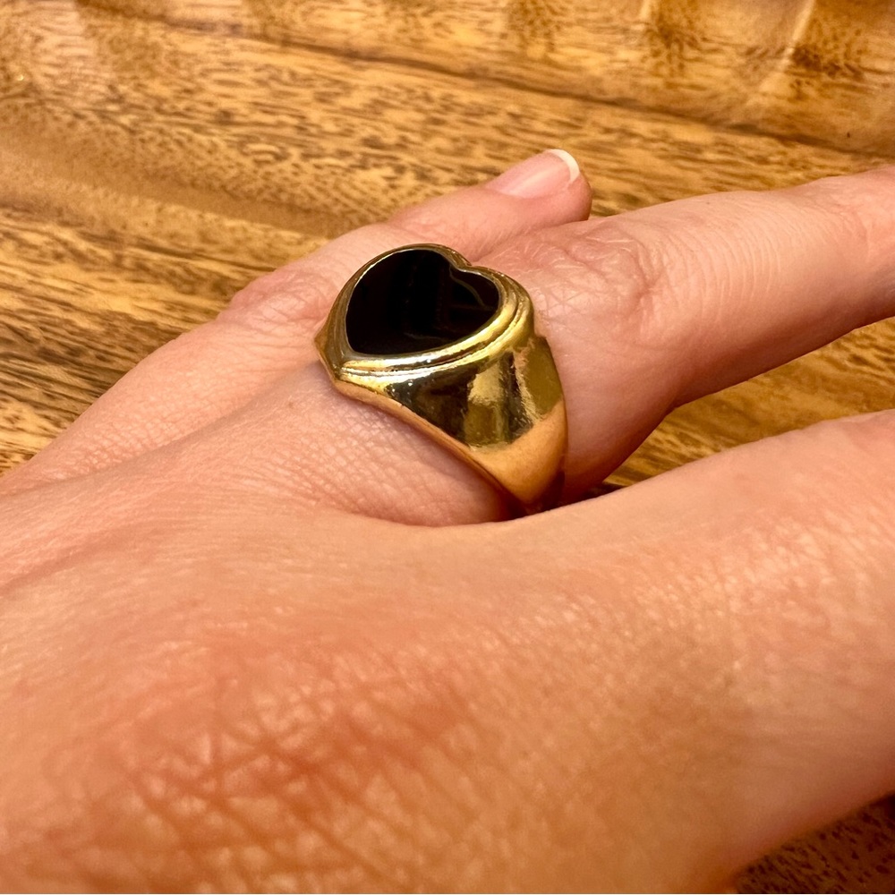 Black Heart Chunky Gold Statement Ring NEW - Picture 6 of 7